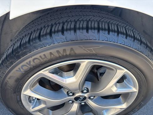 Used 2020 Kia Sorento SX AWD/4WD image 17