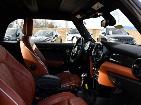 Used 2019 MINI Cooper S image 24