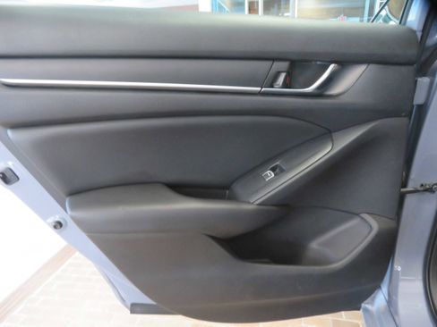 Used 2021 Honda Accord Sport image 17