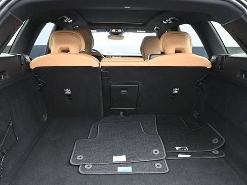 Used 2023 Volvo XC60 B6 Ultimate w/ Climate Package AWD/4WD image 31