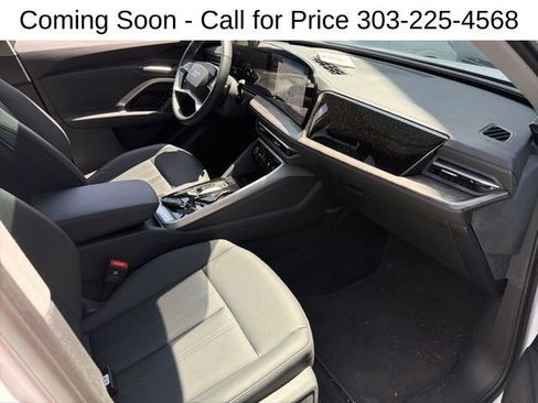 Used 2025 Audi Q5 Premium w/ Convenience Package AWD/4WD image 11