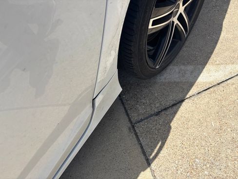 Used 2018 Volvo S60 T5 Dynamic w/ Vision Package FWD image 6