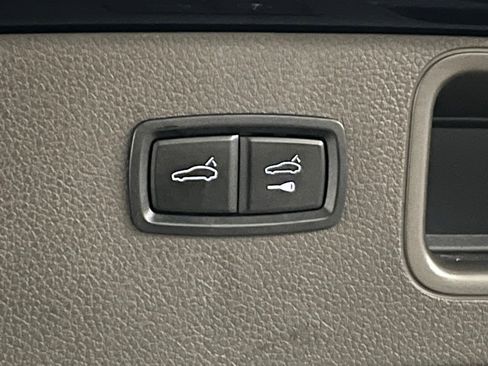 Used 2017 Porsche Macan S image 37