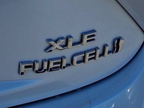 Used 2023 Toyota Mirai w/ Advanced Technology Package RWD image 31