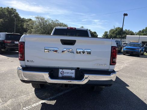 Used 2026 RAM 2500 Tradesman AWD/4WD image 5