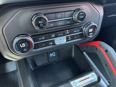 Used 2023 Ford Bronco Heritage Edition AWD/4WD image 13