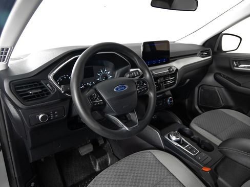 Used 2021 Ford Escape SE image 13