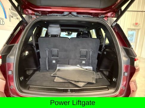 Used 2024 Jeep Grand Cherokee L Altitude image 7