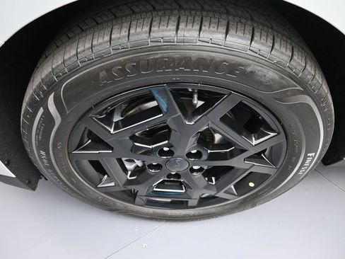 New 2026 Kia Carnival SX w/ SX Dark Edition Package FWD image 14