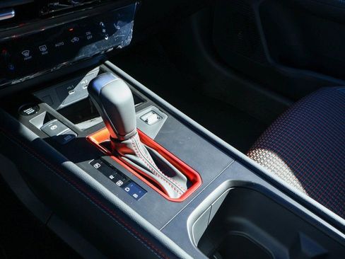 New 2026 Nissan Kicks SR image 13