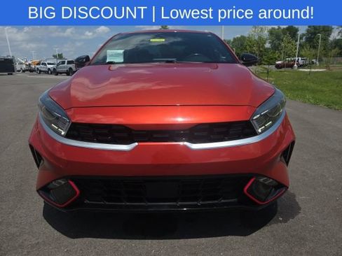 Used 2023 Kia Forte GT-Line w/ GT-Line Technology Package FWD image 3