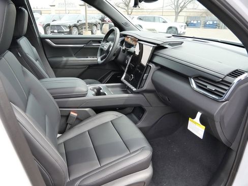 New 2026 GMC Acadia Elevation w/ Black Edition AWD/4WD image 22