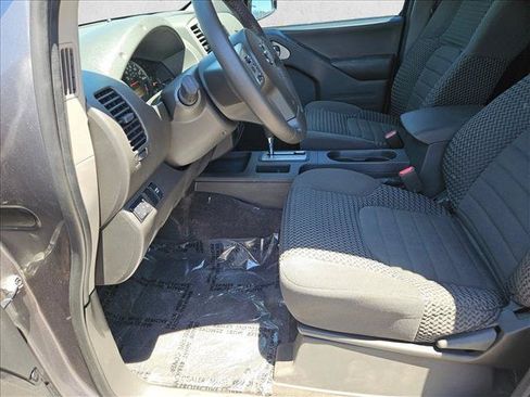 Used 2017 Nissan Frontier SV w/ SV Value Truck Package RWD image 20