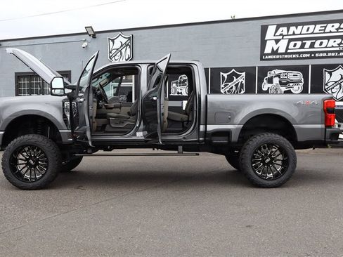 Used 2025 Ford F250 Platinum w/ Platinum Plus Package image 35