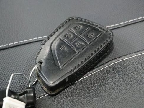 Used 2025 Chevrolet Traverse RS w/ LPO, Floor Liner Package FWD image 42