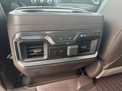 Used 2019 GMC Sierra 1500 Denali w/ Driver Alert Package II AWD/4WD image 17