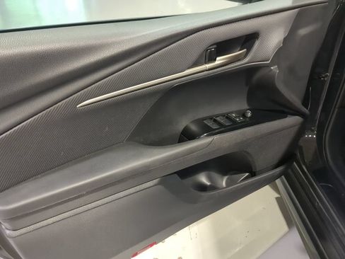 Used 2025 Toyota Camry SE FWD image 14