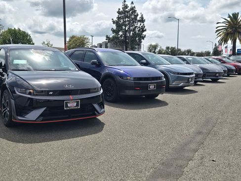 Used 2023 Lucid Air Grand Touring image 8