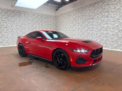 Used 2024 Ford Mustang GT RWD image 1