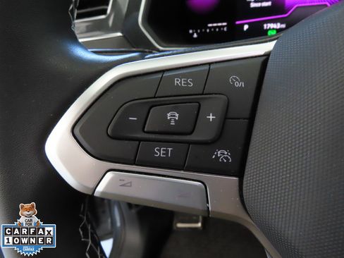 Used 2023 Volkswagen Tiguan SE R-Line image 15