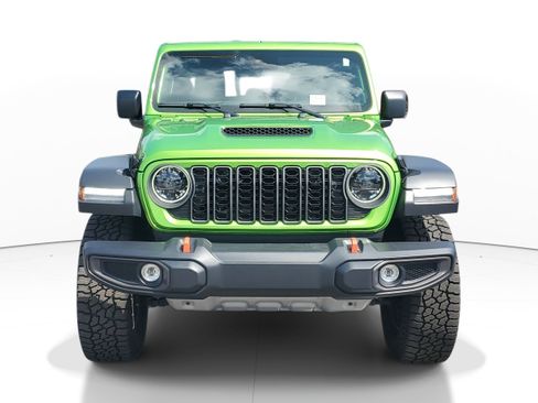 Used 2025 Jeep Gladiator Mojave w/ Safety Group AWD/4WD image 3