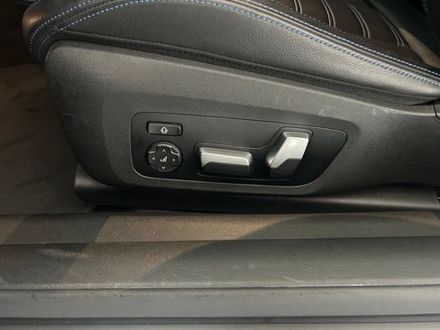 Used 2021 BMW 430i Coupe w/ M Sport Package RWD image 40