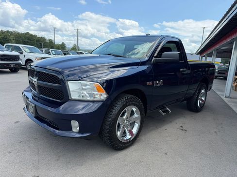 Used 2013 RAM 1500 Express RWD image 2