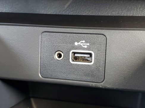 Certified 2025 Nissan Kicks S image 26