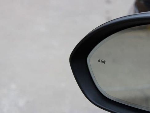 Used 2023 Buick Envision Preferred image 22