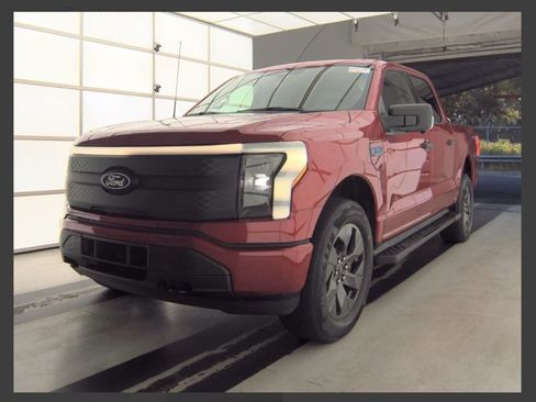 Used 2024 Ford F150 Lightning XLT image 1