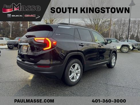 Certified 2022 GMC Terrain SLE w/ Driver Convenience Package image 4