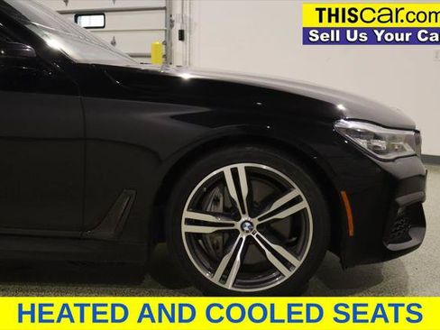 Used 2019 BMW 750i w/ Executive Package RWD image 11