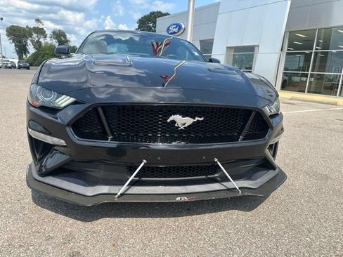 Used 2019 Ford Mustang Coupe w/ Black Accent Package RWD image 5