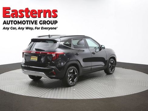 Used 2024 Kia Seltos EX AWD/4WD image 41