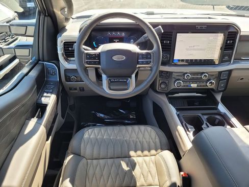 New 2025 Ford F350 Platinum w/ Platinum Plus Package image 32