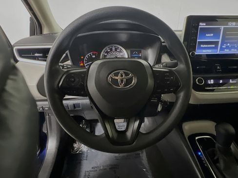 Used 2021 Toyota Corolla LE FWD image 15