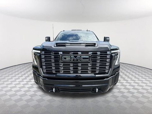 Used 2025 GMC Sierra 2500 Denali Ultimate AWD/4WD image 2