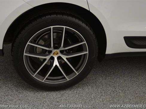 Used 2023 Porsche Macan image 39