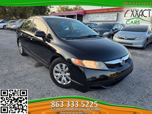 Used 2010 Honda Civic LX image 1