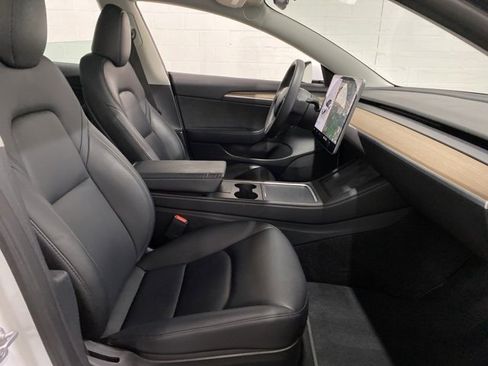 Used 2023 Tesla Model 3 Performance image 22