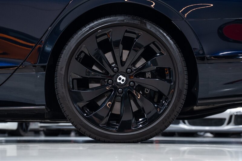 Used 2022 Bentley Flying Spur W12 AWD/4WD image 12