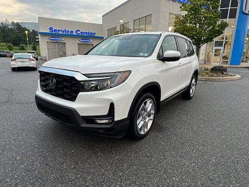 Used 2024 Honda Passport EX-L image 8