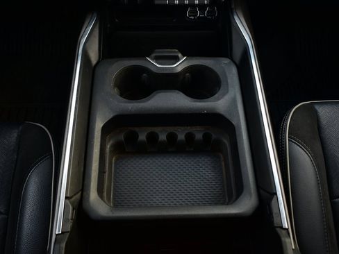 Used 2024 RAM 3500 Laramie w/ Night Edition image 36