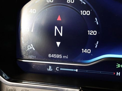 Used 2023 Chevrolet Silverado 1500 LT AWD/4WD image 36