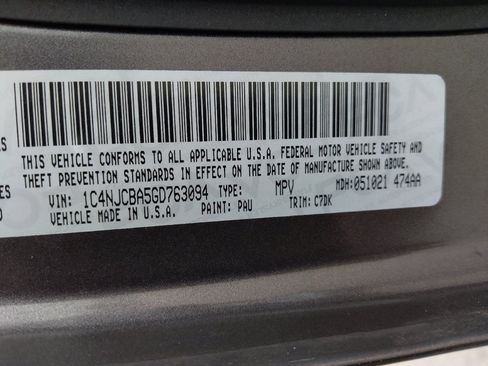 Used 2016 Jeep Compass Sport w/ Power Value Group image 33