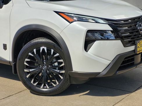 New 2026 Nissan Rogue Dark Armor image 3