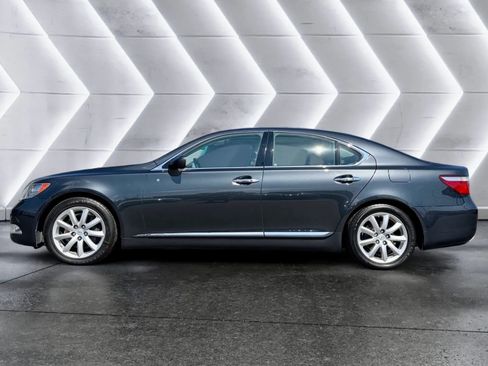 Used 2007 Lexus LS 460 RWD image 5