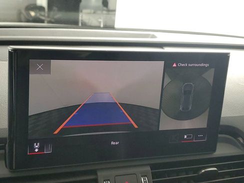 Used 2022 Audi SQ5 Premium Plus w/ Premium Plus Package image 18