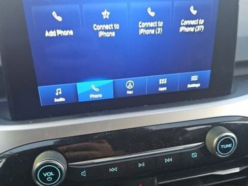 Used 2020 Ford Escape SE image 18