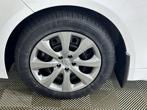 Used 2025 Toyota Corolla LE FWD image 35